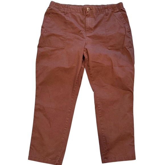 Old Navy Size XL Espresso High-Waisted OGC Chino Cropped
Workwear Pants - Picture 2 of 7